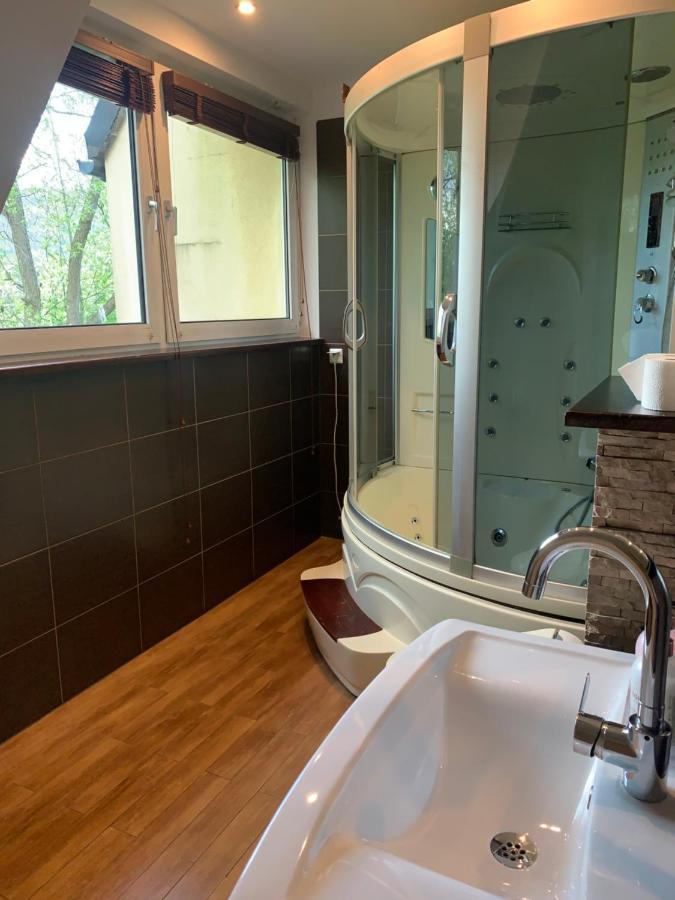 Pokoje Sunshine World Suites 자코파네 외부 사진