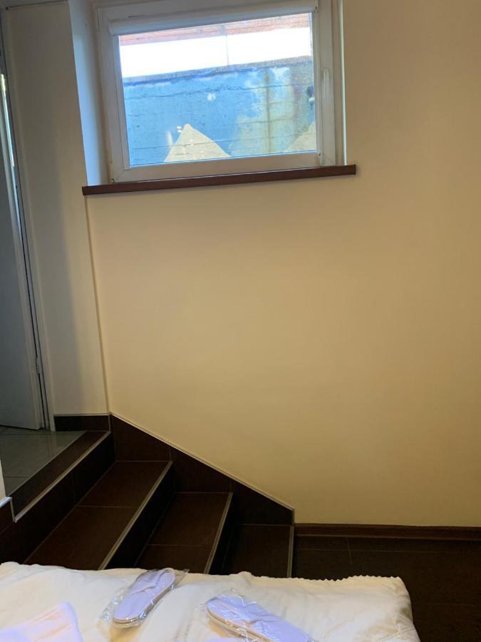 Pokoje Sunshine World Suites 자코파네 외부 사진
