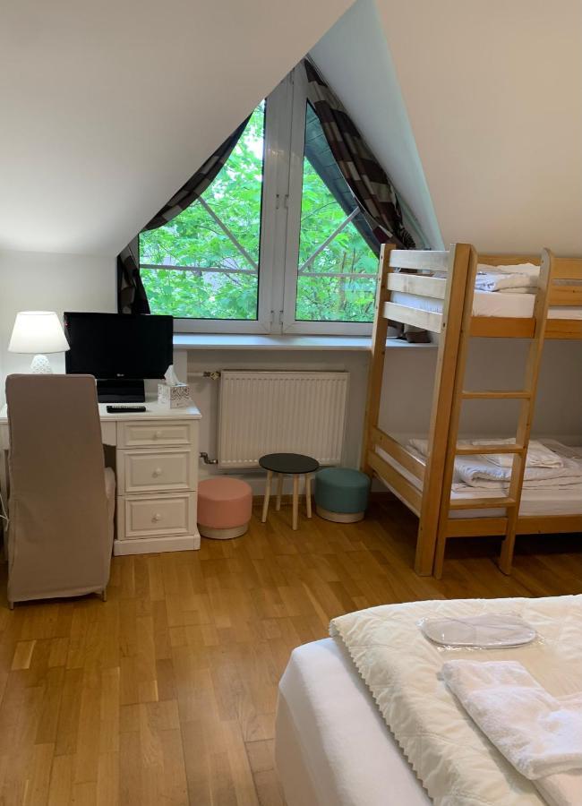 Pokoje Sunshine World Suites 자코파네 외부 사진
