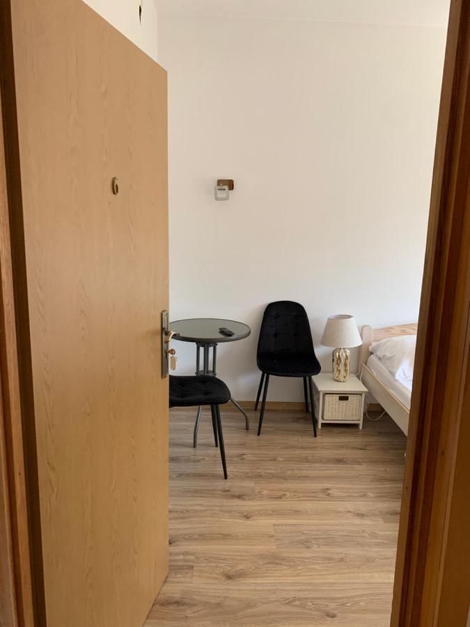 Pokoje Sunshine World Suites 자코파네 외부 사진